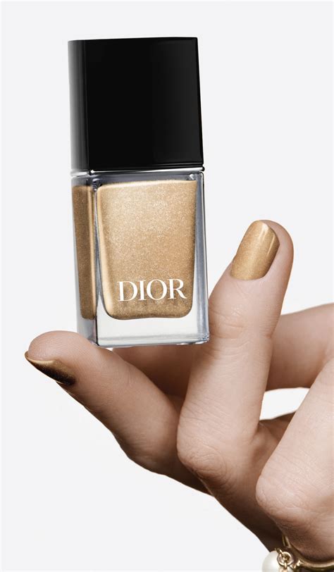 dior nagelak|dior vernis nieuwe formule.